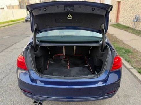 Used 2018 BMW 330i xDrive Sedan image 12