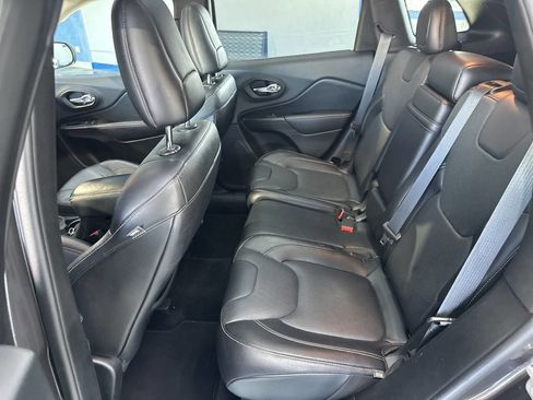 Used 2014 Jeep Cherokee Limited w/ Luxury Group image 18
