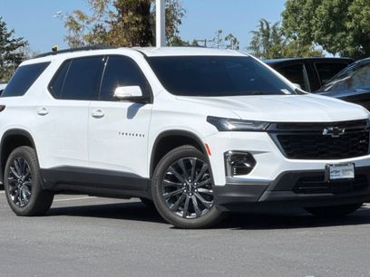 Used 2023 Chevrolet Traverse RS