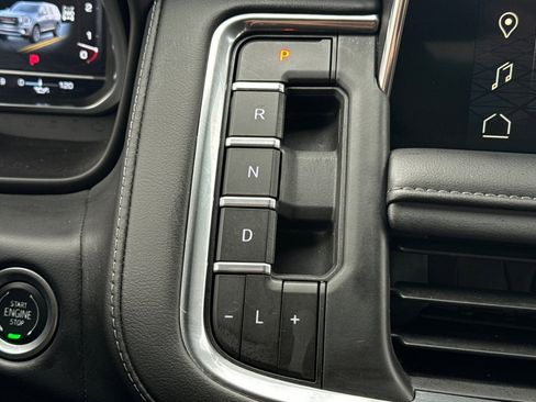 Used 2024 GMC Yukon XL SLE image 22