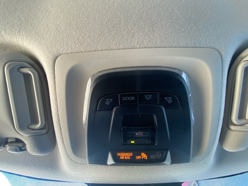 Used 2025 Toyota Corolla LE w/ LE Premium Package FWD image 25