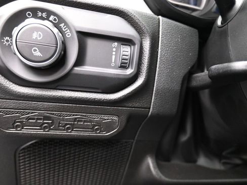 New 2025 Jeep Gladiator Sport image 25