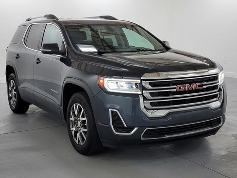 Used 2020 GMC Acadia SLE w/ Driver Convenience Package FWD image 2
