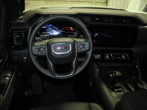 Used 2025 GMC Sierra 1500 AT4 w/ AT4 Premium Package image 11