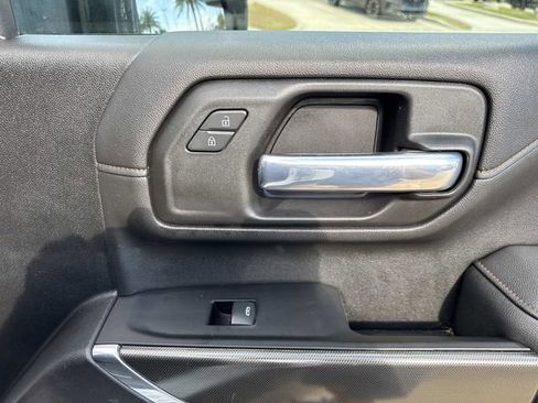 Used 2021 GMC Sierra 2500 AT4 w/ Gooseneck/5TH Wheel Package image 16