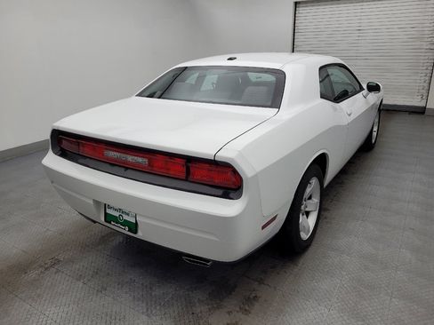 Used 2013 Dodge Challenger SXT w/ Sound Group image 9