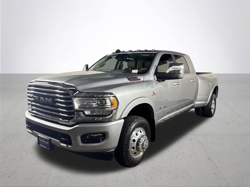 Used 2024 RAM 3500 Limited w/ Safety Group image 2