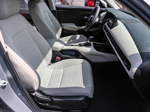 Certified 2024 Honda HR-V LX image 7