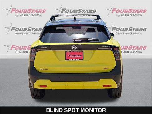 New 2025 Nissan Kicks SR w/ Illumination Package image 5