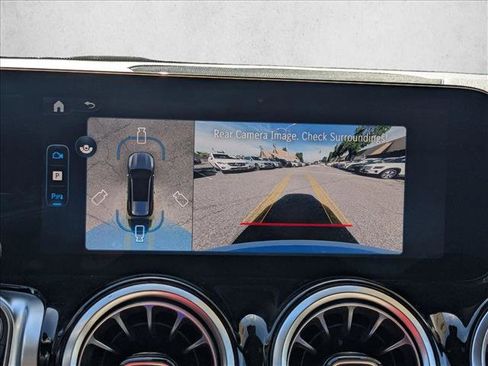 New 2026 Mercedes-Benz GLB 250 image 13