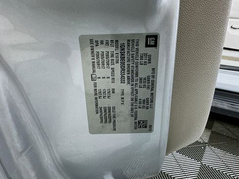 Used 2013 Chevrolet Tahoe LT w/ Luxury Package image 12