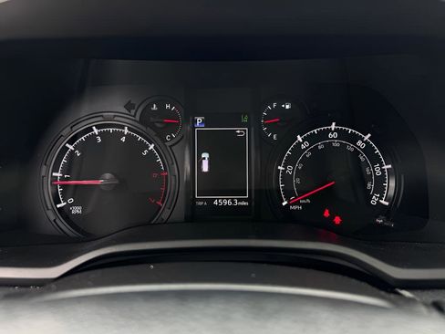 Used 2023 Toyota 4Runner SR5 AWD/4WD image 24