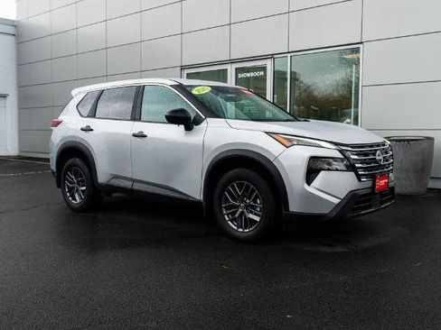 Certified 2025 Nissan Rogue S AWD/4WD image 27