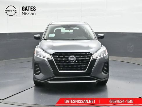 Used 2025 Nissan Kicks Play S image 5