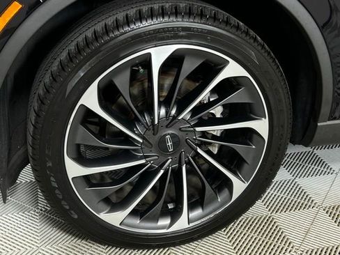 Used 2023 Lincoln Aviator Reserve w/ Equipment Group 201A image 4