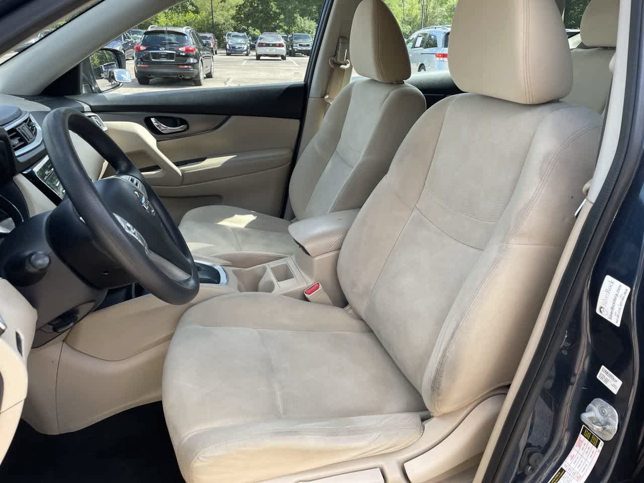 Used 2016 Nissan Rogue S w/ Appearance Package AWD/4WD image 12