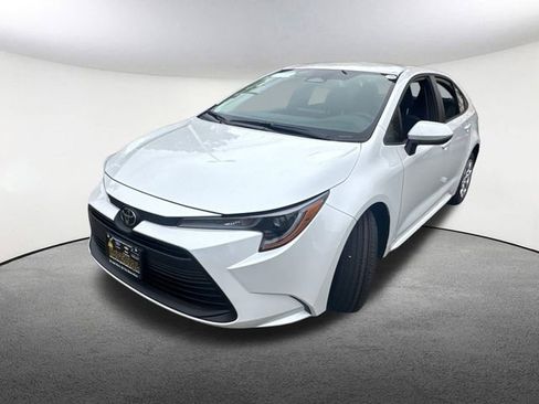 New 2026 Toyota Corolla LE image 6