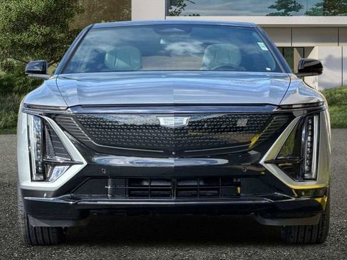 New 2026 Cadillac Lyriq Sport image 9