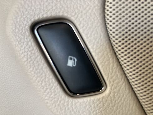 Used 2018 Lincoln MKZ Reserve w/ Climate Package image 18