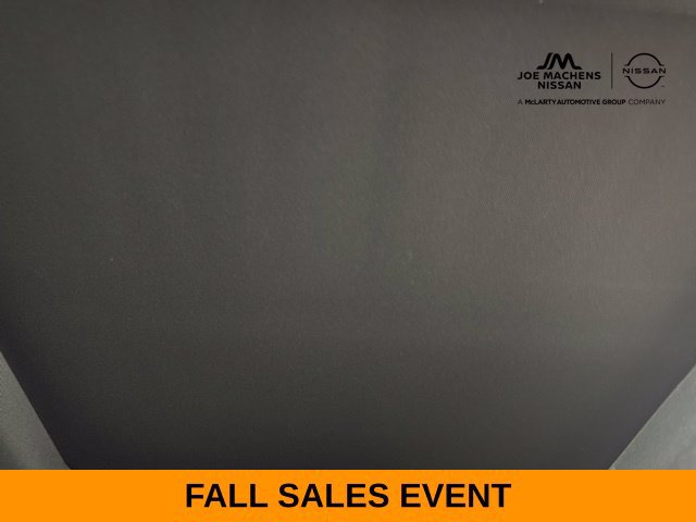 Used 2017 Ford Explorer XLT w/ Equipment Group 202A AWD/4WD image 38