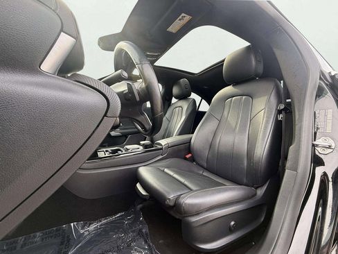 Used 2021 Mercedes-Benz CLA 250 4MATIC w/ Premium Package image 21