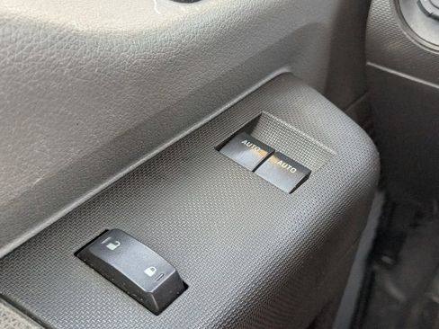 Used 2015 Ford F250 XL w/ Power Equipment Group image 10