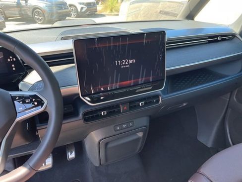 New 2025 Volkswagen ID. Buzz Pro S Plus image 21