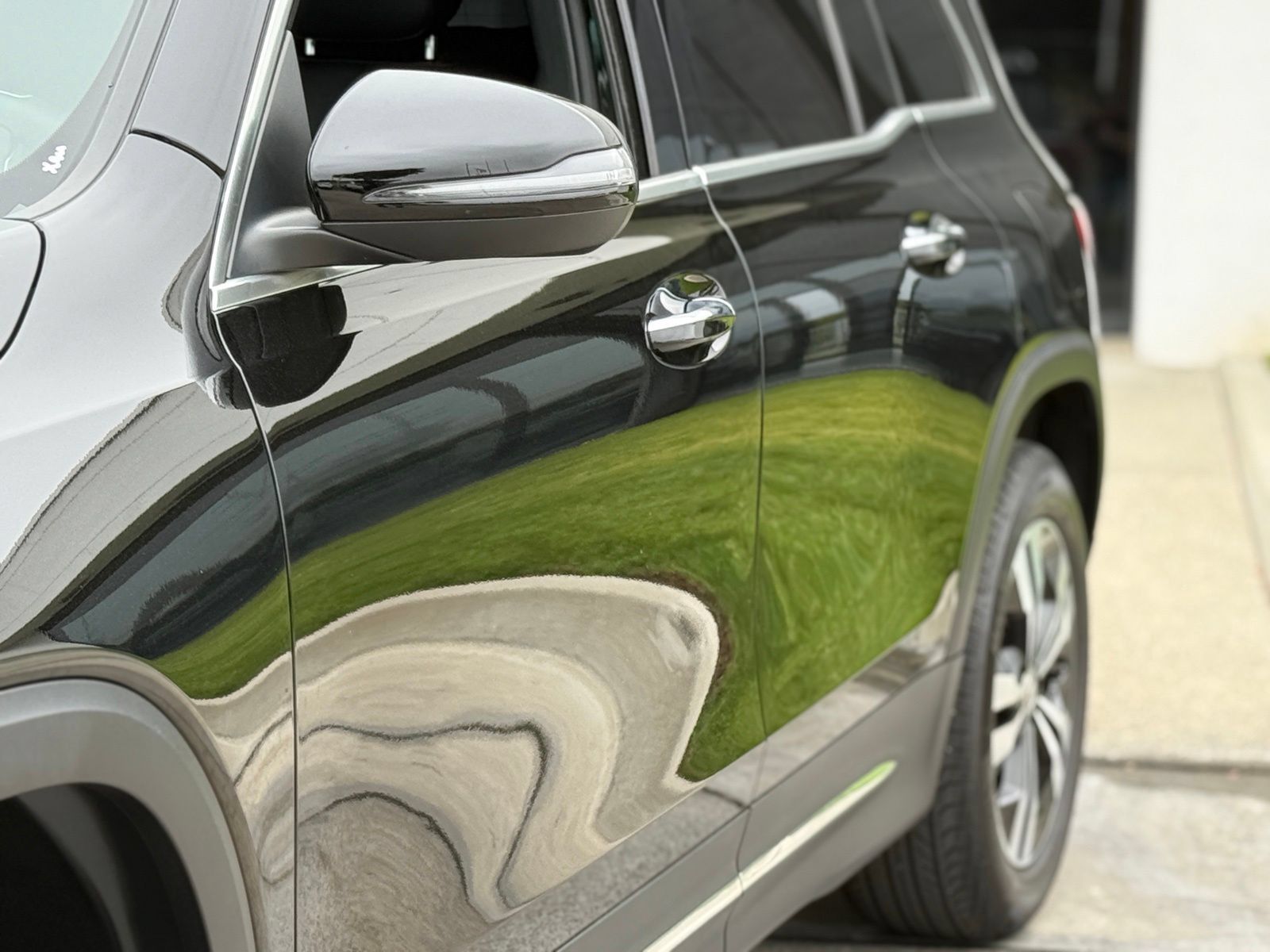 Used 2025 Mercedes-Benz GLB 250 image 5