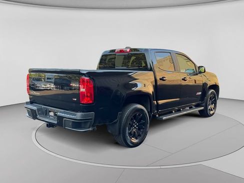 Used 2022 Chevrolet Colorado Z71 w/ Z71 Midnight Edition AWD/4WD image 5