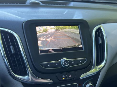 Used 2023 Chevrolet Equinox LS w/ Driver Confidence II Package AWD/4WD image 23