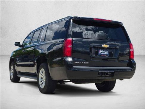 Used 2015 Chevrolet Suburban LT w/ Luxury Package AWD/4WD image 7
