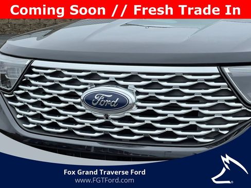 Certified 2023 Ford Explorer Platinum w/ Technology Package AWD/4WD image 41