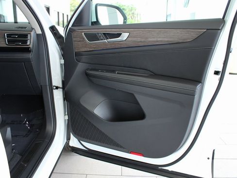 New 2025 Volkswagen Atlas SEL image 54