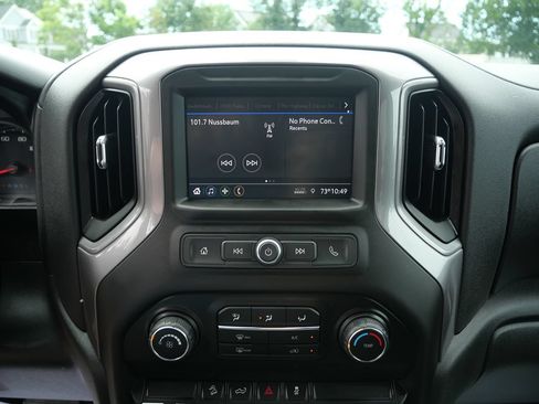 Used 2021 Chevrolet Silverado 1500 Custom Trail Boss AWD/4WD image 14