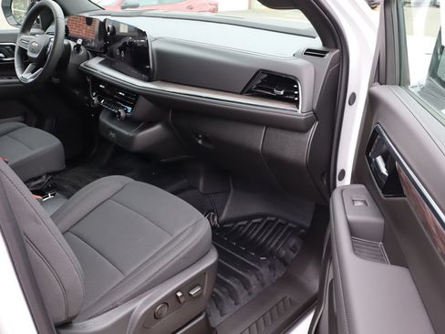 New 2025 Chevrolet Tahoe 4WD image 40