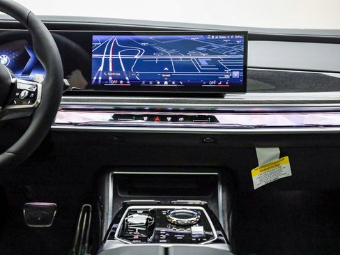 New 2026 BMW 760i xDrive AWD/4WD image 14