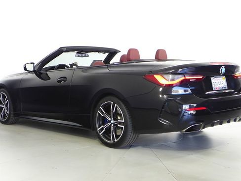 Used 2023 BMW M440i Convertible w/ Premium Package image 9