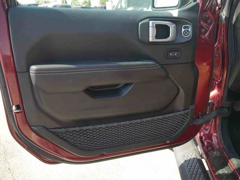 Used 2021 Jeep Gladiator Rubicon w/ Uconnect 4C Nav & Sound Group AWD/4WD image 27