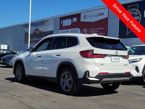 Used 2023 BMW X1 xDrive28i AWD/4WD image 2