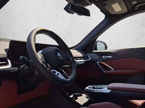 New 2027 BMW X1 xDrive28i AWD/4WD image 3