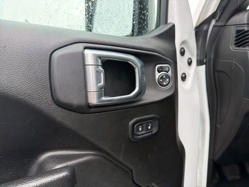 Used 2024 Jeep Wrangler Unlimited Sport AWD/4WD image 29