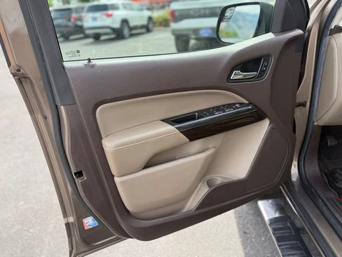 Used 2016 GMC Canyon SLT RWD image 23