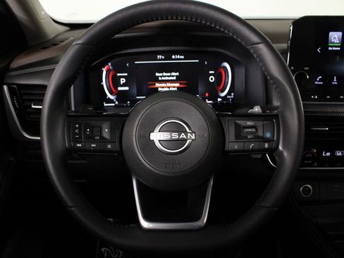 Certified 2023 Nissan Rogue Platinum w/ Platinum Premium Package FWD image 28