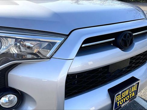 Certified 2020 Toyota 4Runner SR5 image 30