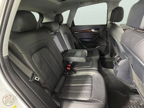 Used 2018 Audi Q5 2.0T Premium AWD/4WD image 31