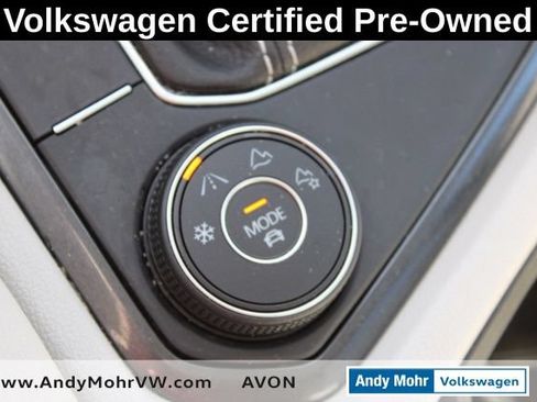 Used 2023 Volkswagen Tiguan SE w/ Panoramic Sunroof Package AWD/4WD image 40
