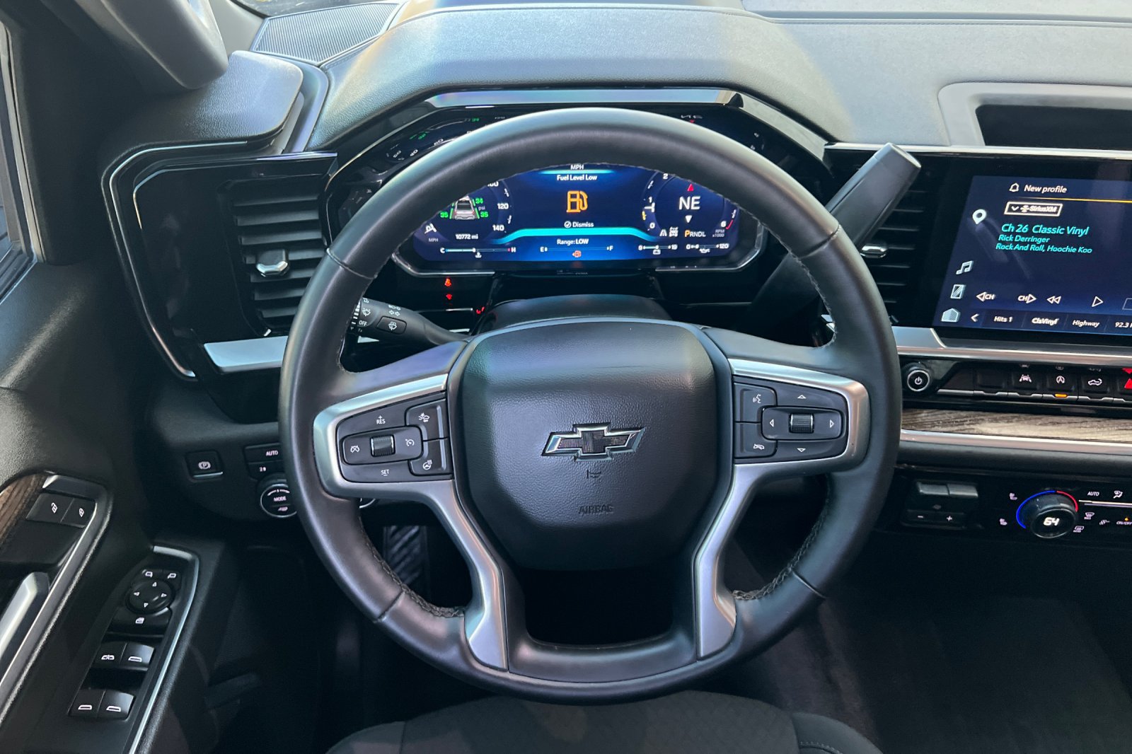 Used 2026 Chevrolet Silverado 1500 RST w/ RST Select Package AWD/4WD image 16
