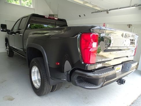 Used 2025 Chevrolet Silverado 3500 High Country w/ Technology Package AWD/4WD image 20