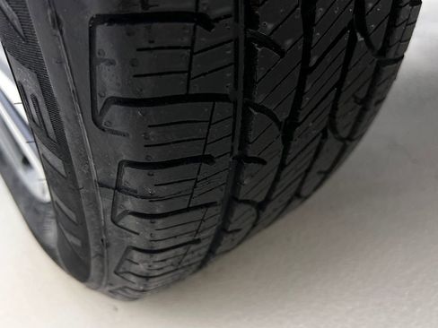 Used 2019 Nissan Rogue SV w/ Premium Package image 30