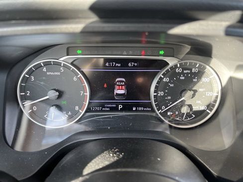 Used 2024 Nissan Rogue S image 12